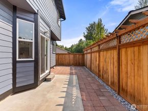 16239 114th Avenue SE, Renton WA 98055