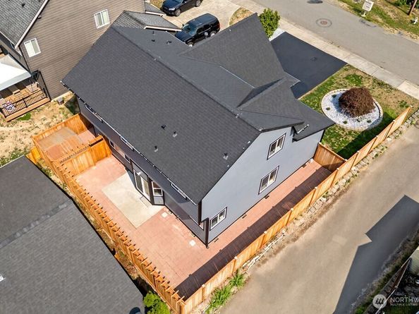 16239 114th Avenue SE, Renton WA 98055