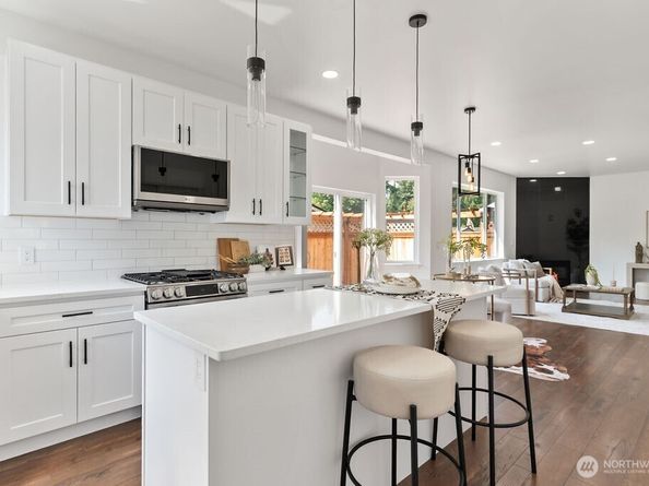 16239 114th Avenue SE, Renton WA 98055