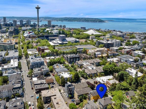 920 4th Avenue N, Seattle WA 98109