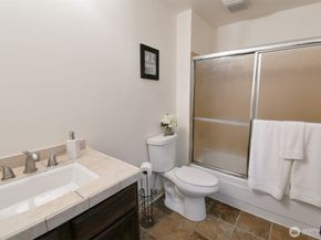 8408 18th Avenue W 12101, Everett WA 98204