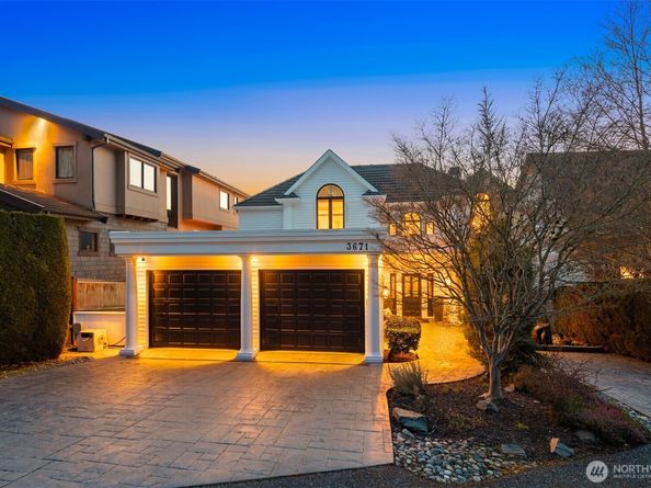 3671 E Lake Sammamish Parkway NE, Sammamish WA 98074