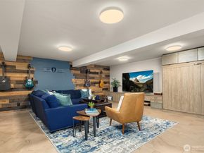 3671 E Lake Sammamish Parkway NE, Sammamish WA 98074