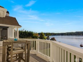 3671 E Lake Sammamish Parkway NE, Sammamish WA 98074