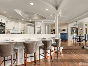 3671 E Lake Sammamish Parkway NE, Sammamish WA 98074