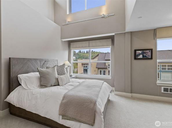 7800 SE 27th Street 503, Mercer Island WA 98040
