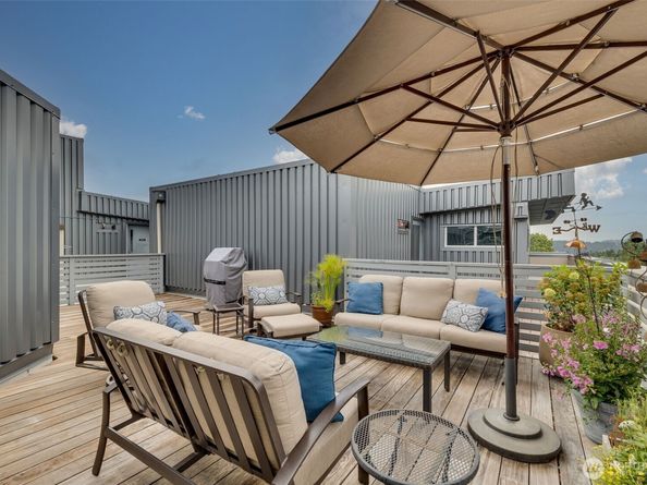 7800 SE 27th Street 503, Mercer Island WA 98040