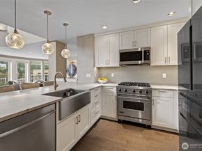 7800 SE 27th Street 503, Mercer Island WA 98040
