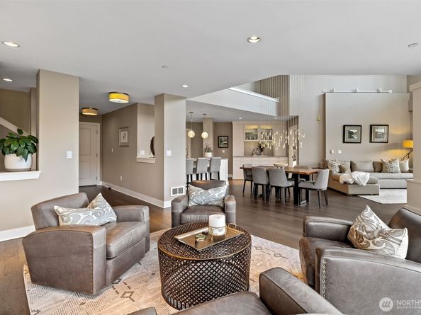 7800 SE 27th Street 503, Mercer Island WA 98040