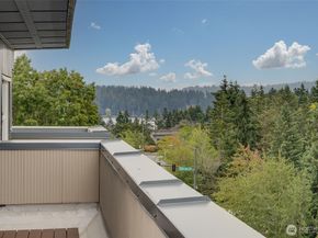7800 SE 27th Street 503, Mercer Island WA 98040