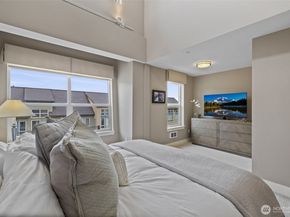 7800 SE 27th Street 503, Mercer Island WA 98040