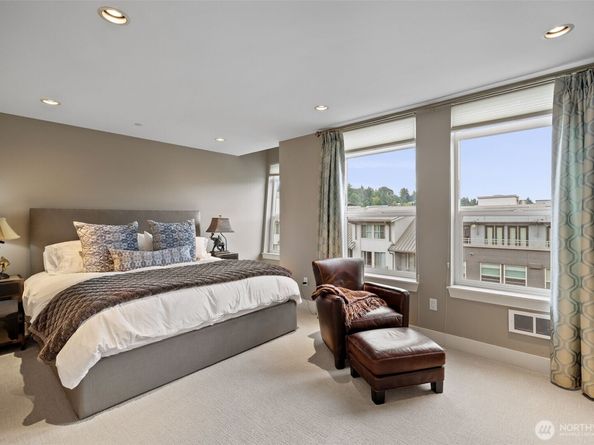 7800 SE 27th Street 503, Mercer Island WA 98040