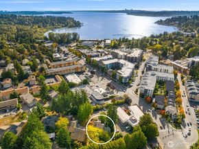 12014 98th Avenue NE 101, Kirkland WA 98034