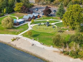 12014 98th Avenue NE 101, Kirkland WA 98034