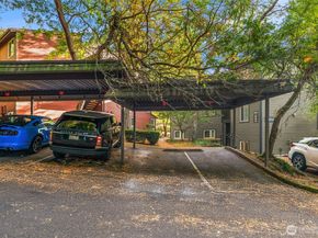 12014 98th Avenue NE 101, Kirkland WA 98034