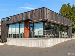 12014 98th Avenue NE 101, Kirkland WA 98034