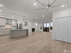 14804 40th Avenue W 1, Lynnwood WA 98087