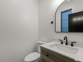 14804 40th Avenue W 1, Lynnwood WA 98087