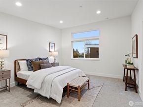 12215 Des Moines Memorial Drive S B, Burien WA 98168