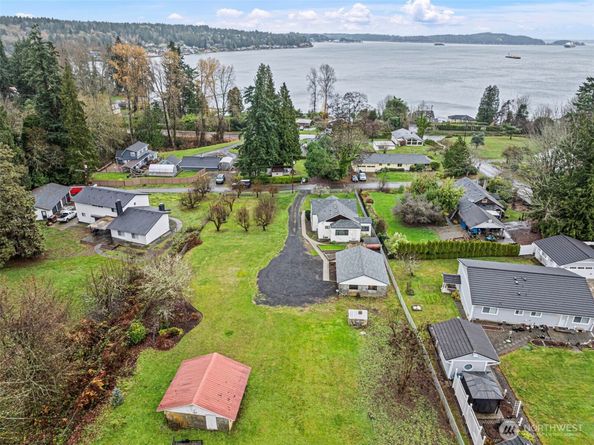 8400 SE Berry Street, Port Orchard WA 98366