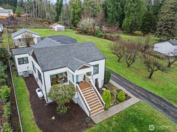 8400 SE Berry Street, Port Orchard WA 98366
