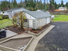 8400 SE Berry Street, Port Orchard WA 98366