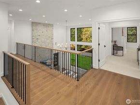 1009 102nd Place SE, Bellevue WA 98004