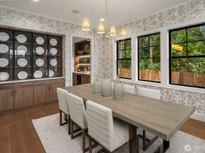 1009 102nd Place SE, Bellevue WA 98004