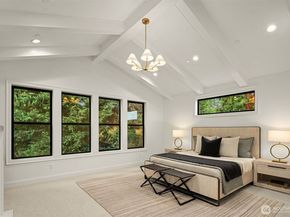 1009 102nd Place SE, Bellevue WA 98004