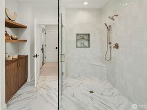 1009 102nd Place SE, Bellevue WA 98004