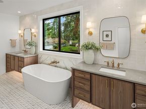 1009 102nd Place SE, Bellevue WA 98004