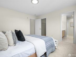 2840 139th Avenue SE 9, Bellevue WA 98005