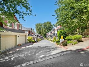 2840 139th Avenue SE 9, Bellevue WA 98005