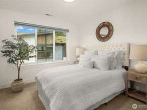 9608 NE 182nd Court D, Bothell WA 98011