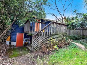 7779 10th Avenue SW, Seattle WA 98106