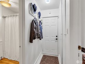 7779 10th Avenue SW, Seattle WA 98106