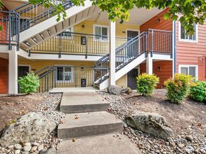 12601 SE 41st Place C102, Bellevue WA 98006