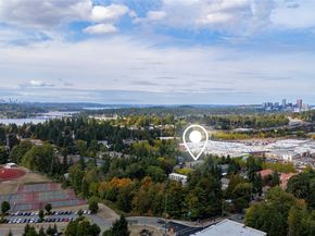 12601 SE 41st Place C102, Bellevue WA 98006