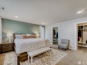 5658 S 328th Place, Auburn WA 98001