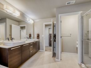 5658 S 328th Place, Auburn WA 98001