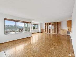 1964 26th Avenue W 203, Seattle WA 98199