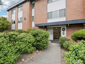 1964 26th Avenue W 203, Seattle WA 98199