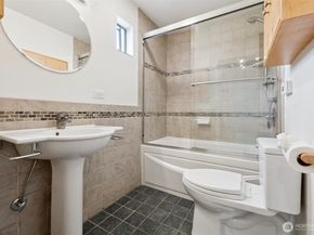 1964 26th Avenue W 203, Seattle WA 98199