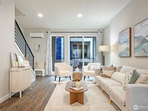 8554 22nd Place NE, Seattle WA 98115