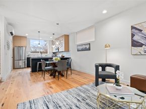 4517 B Sunnyside Avenue N, Seattle WA 98103