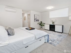 4517 B Sunnyside Avenue N, Seattle WA 98103