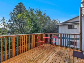 9480 Olson Place SW G, Seattle WA 98106