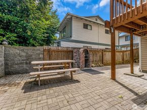 9480 Olson Place SW G, Seattle WA 98106