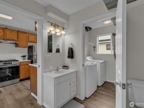 9480 Olson Place SW G, Seattle WA 98106