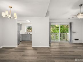 10833 SE 172nd Street 7D, Renton WA 98055